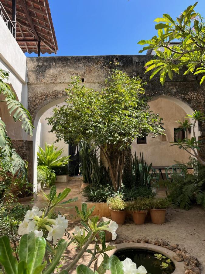 Subira House Bed & Breakfast Lamu Exterior photo