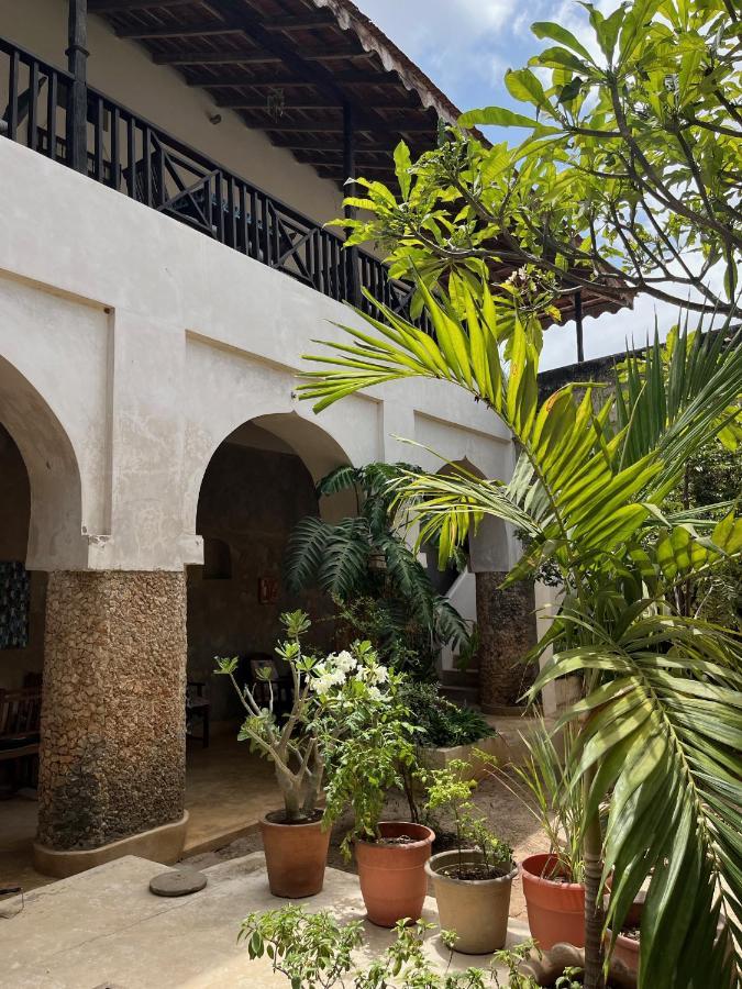 Subira House Bed & Breakfast Lamu Exterior photo