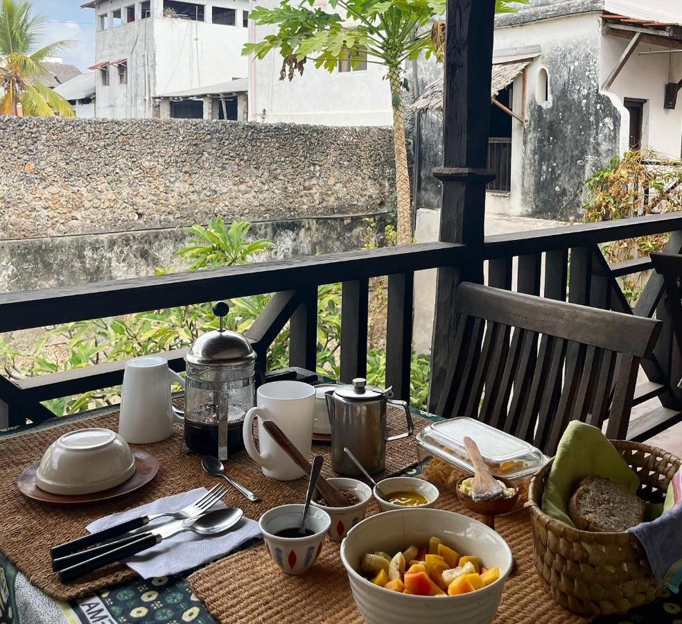 Subira House Bed & Breakfast Lamu Exterior photo
