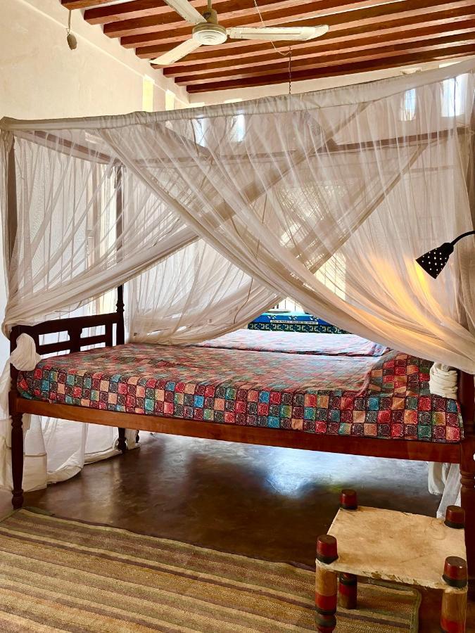 Subira House Bed & Breakfast Lamu Exterior photo