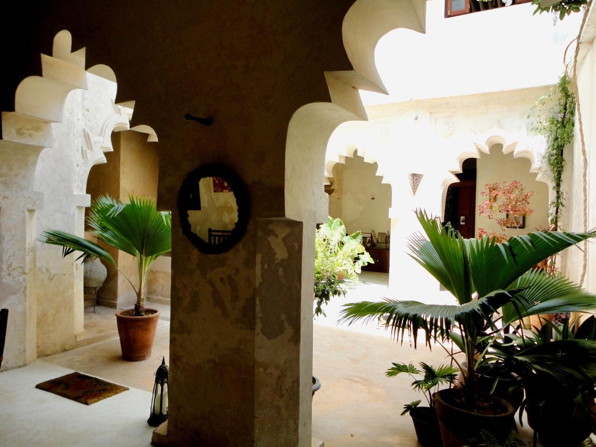 Subira House Bed & Breakfast Lamu Exterior photo